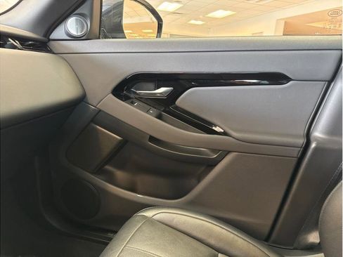 Used 2024 Land Rover Range Rover Evoque Dynamic SE image 25