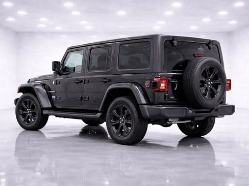 Used 2023 Jeep Wrangler Unlimited Sahara w/ Cold Weather Group image 3