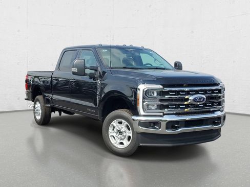 New 2026 Ford F250 XLT w/ XLT Premium Package AWD/4WD image 2