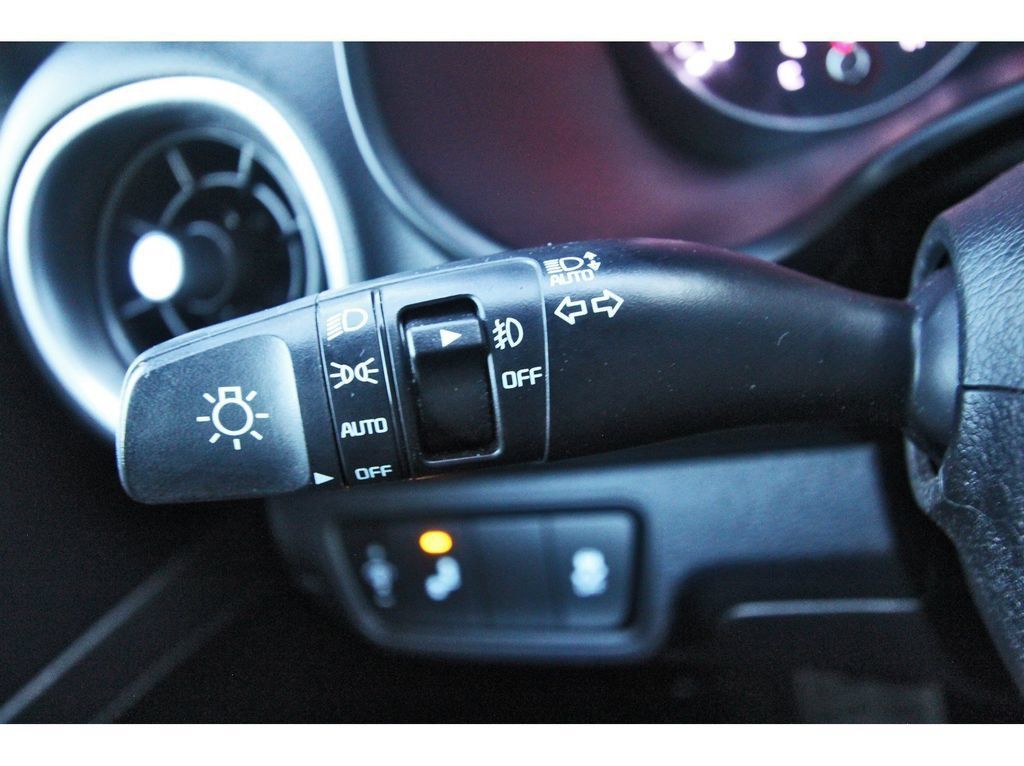 Used 2022 Kia Forte GT-Line w/ GT-Line Technology Package FWD image 17