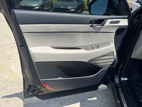 Used 2025 Hyundai Palisade Calligraphy FWD image 10