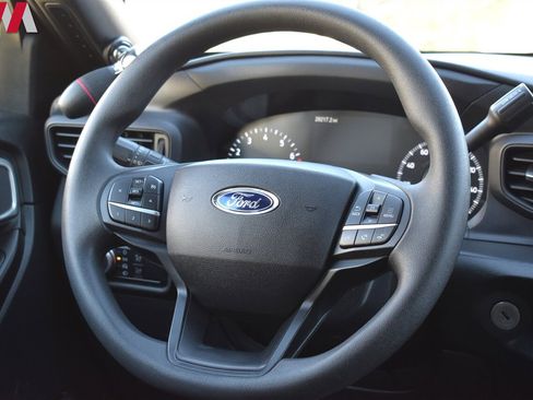 Used 2023 Ford Explorer 4WD Police Interceptor image 13