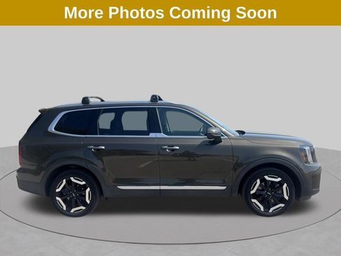 Used 2025 Kia Telluride S AWD/4WD image 2