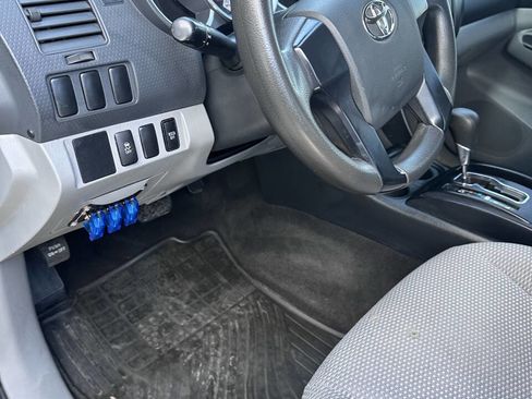 Used 2012 Toyota Tacoma 4x4 Access Cab image 18
