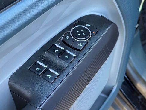 Certified 2024 Ford Maverick XLT w/ XLT Luxury Package image 16