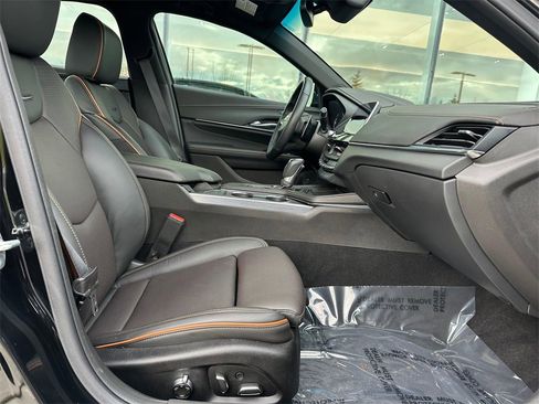 Certified 2025 Cadillac CT4 Sport w/ Climate Package image 10