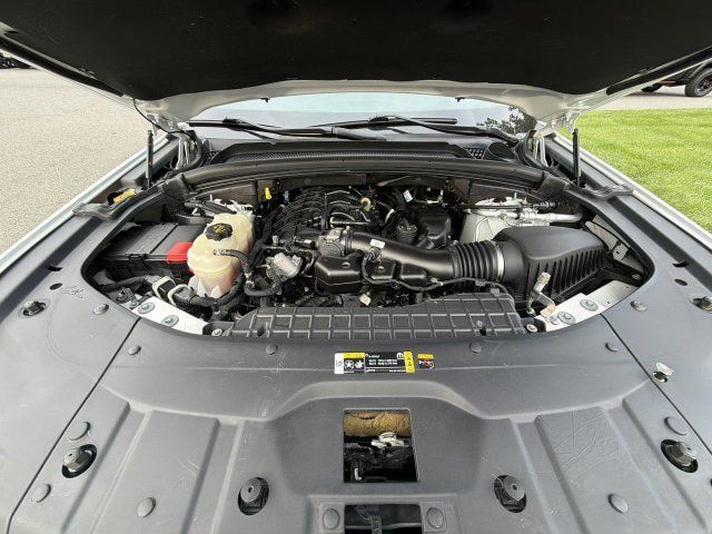 Used 2023 Jeep Grand Cherokee Altitude AWD/4WD image 14