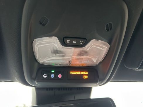 Used 2023 Chevrolet Colorado Z71 w/ Z71 Convenience Package 2 image 39