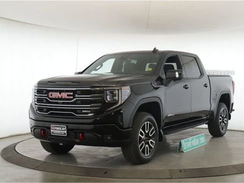 Used 2025 GMC Sierra 1500 AT4 w/ Technology Package image 10