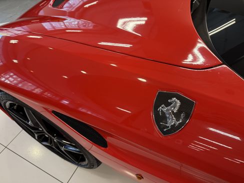 Used 2016 Ferrari California T image 22