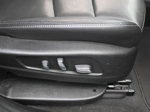 Used 2023 Cadillac XT6 Premium Luxury image 30