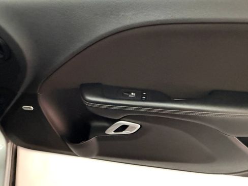 Used 2023 Dodge Challenger SXT RWD image 27