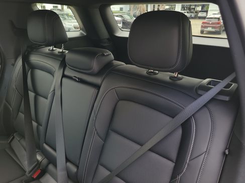 New 2027 GMC Terrain Elevation w/ Elevation Premium Package FWD image 13