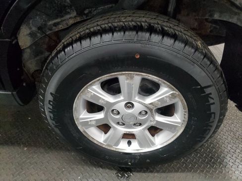 Used 2010 MAZDA Tribute i Sport FWD image 22