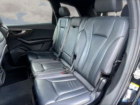 Used 2020 Audi Q7 3.0T Premium Plus image 21