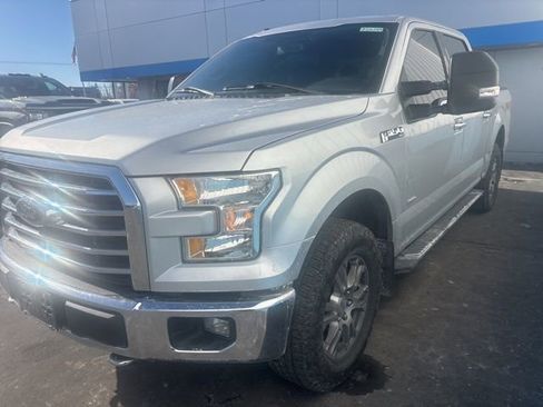 Used 2015 Ford F150 XLT w/ Equipment Group 302A Luxury image 9
