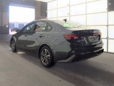 Used 2023 Kia Forte LXS FWD image 6