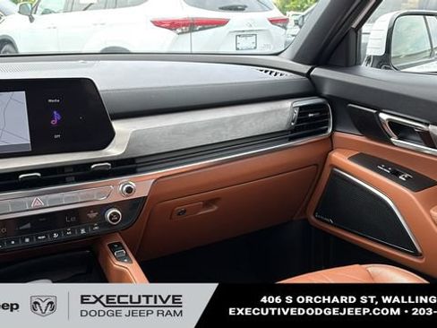 Used 2024 Kia Telluride SX X-Line AWD/4WD image 29