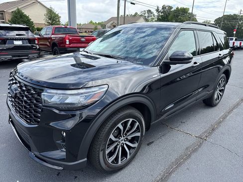 New 2026 Ford Explorer ST-Line RWD image 4