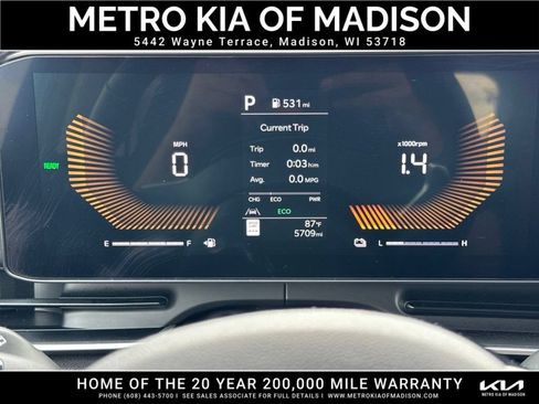 Used 2026 Kia Carnival EX FWD image 19