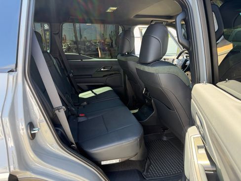 Used 2026 Lexus GX 550 AWD/4WD image 14