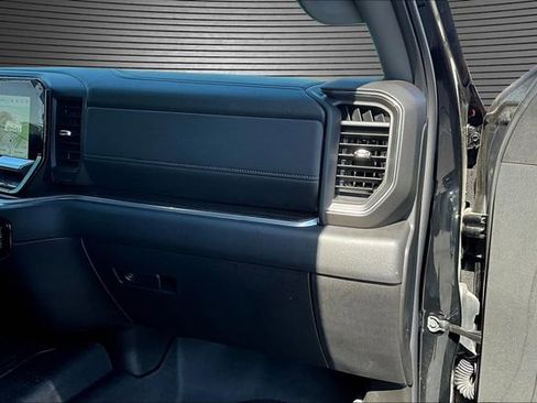 Used 2025 Chevrolet Silverado 1500 RST AWD/4WD image 26