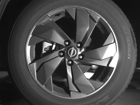 Used 2025 Nissan Rogue SV image 12