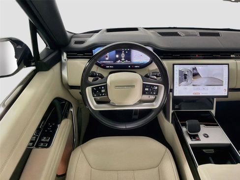 Certified 2025 Land Rover Range Rover Autobiography AWD/4WD image 21