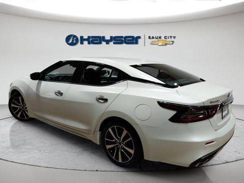 Used 2023 Nissan Maxima SV w/ Floor Mat Group FWD image 5