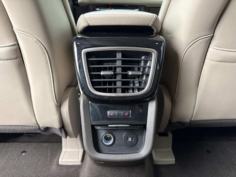 Certified 2023 Lincoln Nautilus Reserve AWD/4WD image 16