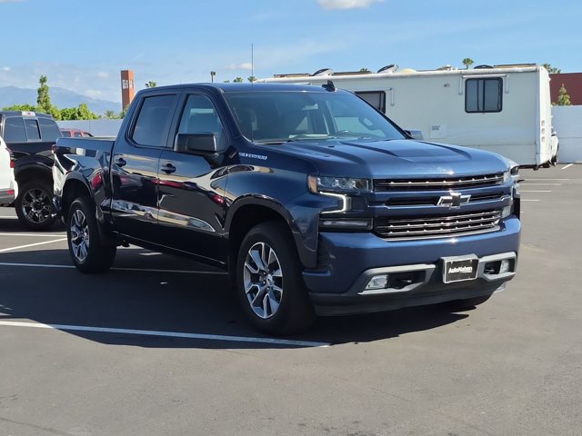 Used 2021 Chevrolet Silverado 1500 RST w/ Convenience Package II RWD image 3