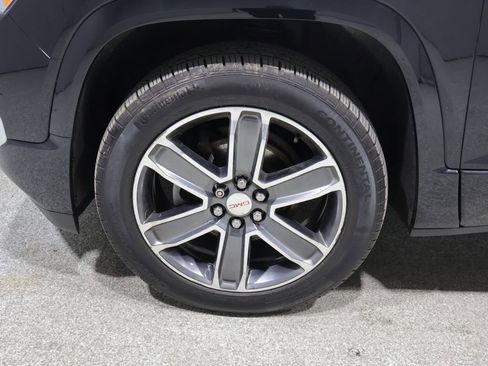 Used 2018 GMC Acadia Denali AWD/4WD image 9