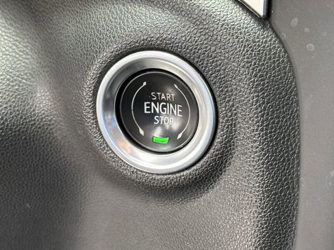 Used 2021 Chevrolet Silverado 1500 LT AWD/4WD image 24