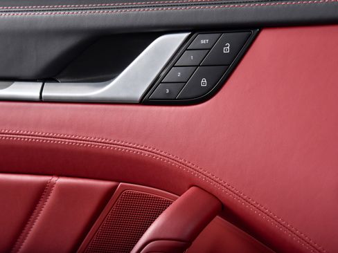 Used 2024 Porsche 911 Carrera S image 28