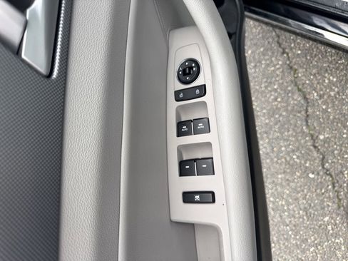 Used 2016 Hyundai Sonata Plug-In Hybrid image 15