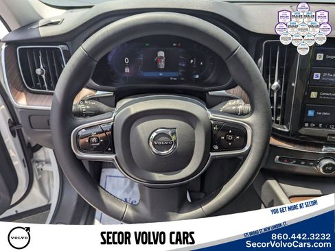 Certified 2023 Volvo XC60 B5 Plus w/ Climate Package AWD/4WD image 17