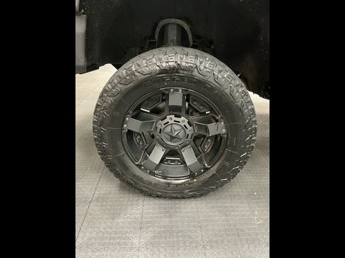 Used 2016 Chevrolet Silverado 1500 LT AWD/4WD image 35
