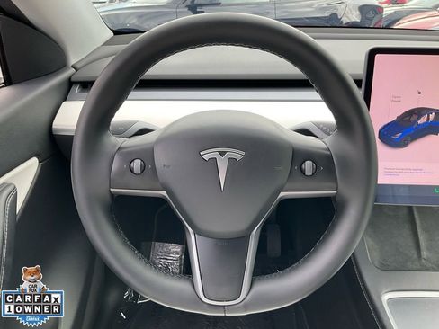 Used 2021 Tesla Model Y Long Range image 38
