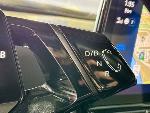 Certified 2023 Volkswagen ID.4 Pro image 19