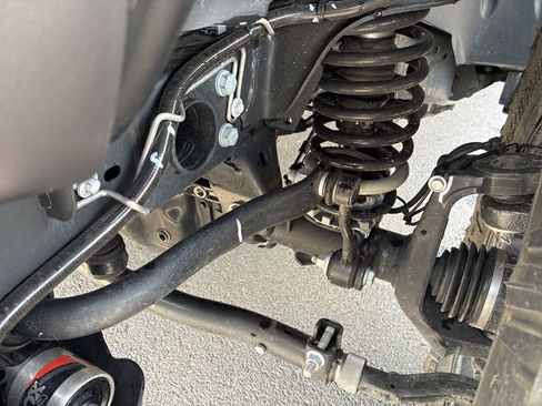 Used 2025 Jeep Gladiator Mojave image 14