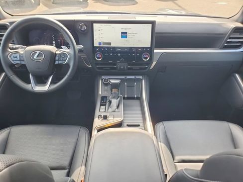 Used 2025 Lexus GX 550 w/ Cold Area Package AWD/4WD image 27