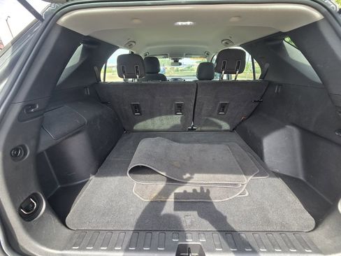 Used 2020 Chevrolet Equinox LS image 15