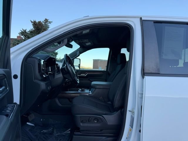 Used 2024 Chevrolet Silverado 2500 LT AWD/4WD image 11