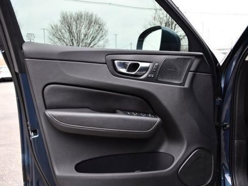 Certified 2022 Volvo XC60 B6 Inscription w/ Advanced Package image 11