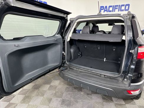 Used 2019 Ford EcoSport SE image 29