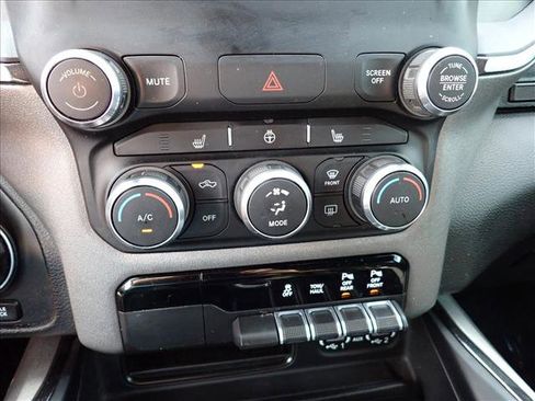 Used 2022 RAM 1500 Big Horn AWD/4WD image 21