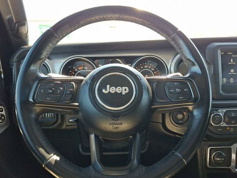 Used 2018 Jeep Wrangler Sport AWD/4WD image 19