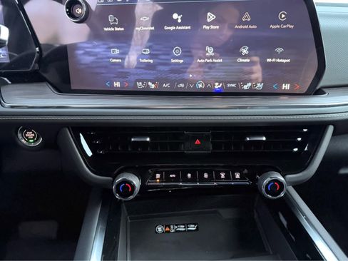 New 2026 Chevrolet Suburban Premier w/ Sun And Tow Package image 26