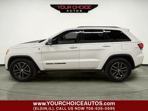 Used 2018 Jeep Grand Cherokee Trailhawk w/ Trailhawk Luxury Group AWD/4WD image 2