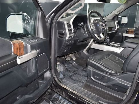 Used 2019 Ford F150 Lariat w/ Equipment Group 502A Luxury image 11